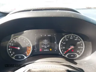 2018 Jeep Renegade Latitude z VIN ZACCJABBXJPH92586, wystawiony jako IAAI lot #41698075 z przebiegiem 44 434 mil mil oraz . Historia ofert i sprzedaży dostępna na DreamBid. Obrazek 7.