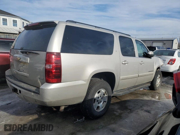 2008 Chevrolet Suburban LT w/2LT with VIN 3GNFK16368G292733, listed as a Copart auction lot 46020845 with 272,621 mi miles and Clean Title. Bid and sale history available at carsss.com. Image 3.