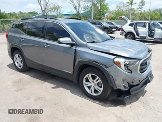 2020 GMC Terrain SLE z VIN 3GKALMEV9LL187161, wystawiony jako IAAI lot #42105611 z przebiegiem 90 431 mil mil oraz . Historia ofert i sprzedaży dostępna na DreamBid. Obrazek 1.