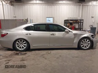 2007 Lexus LS 460 L с VIN JTHGL46F275020190, выставлен на аукционе IAAI как лот 42206196 с пробегом 164 133 миль миль и . История ставок и продаж доступна на DreamBid. Изображение 14.
