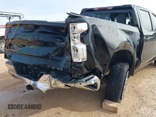2021 Chevrolet Silverado 1500 LT with VIN 1GCUYDED9MZ178701, listed as a IAAI auction lot 41085034 with 81,682 mi miles. Bid and sale history available at carsss.com. Image 6.