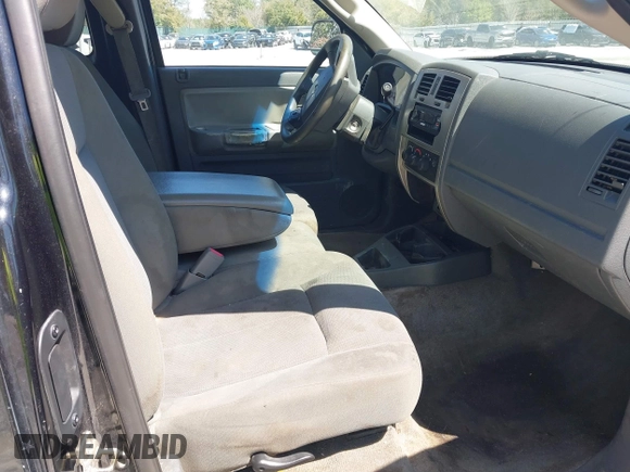 2006 Dodge Dakota SLT with VIN 1D7HE42KX6S714022, listed as a IAAI auction lot 41773416 with 197,196 mi miles and . Bid and sale history available at carsss.com. Image 5.