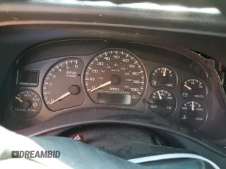 2002 GMC Sierra 1500HD SLE z VIN 1GTGC13U22F117864, wystawiony jako Copart lot #60396074 z przebiegiem Nie podano mil oraz Szkody całkowita. Historia ofert i sprzedaży dostępna na DreamBid. Obrazek 9.
