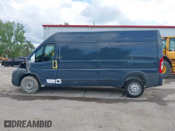 2018 Ram ProMaster Cargo with VIN 3C6TRVDG9JE159526, listed as a IAAI auction lot 42143534 with 54,123 mi miles and . Bid and sale history available at DreamBid. Image 15.