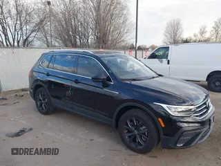 2024 Volkswagen Tiguan SE with VIN 3VVMB7AX6RM176241, listed as a IAAI auction lot 41835966 with 2,269 mi miles and . Bid and sale history available at DreamBid. Image 1.