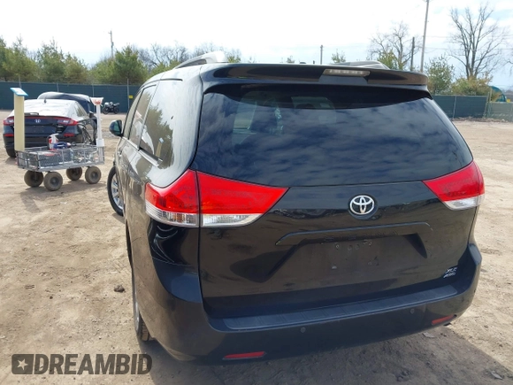 2013 Toyota Sienna XLE with VIN 5TDDK3DC9DS064154, listed as a IAAI auction lot 41898401 with 175,013 mi miles and . Bid and sale history available at DreamBid. Image 3.