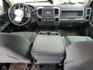 2015 Ram 2500 Tradesman z VIN 3C6UR5CL1FG667486, wystawiony jako Copart lot #57607355 z przebiegiem 43 716 mil mil oraz Szkoda całkowita • Salvage title. Historia ofert i sprzedaży dostępna na DreamBid. Obrazek 8.