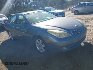 2005 Lexus ES 330 with VIN JTHBA30G655095922, listed as a IAAI auction lot 41633389 with 225,358 mi miles. Bid and sale history available at carsss.com. Image 1.