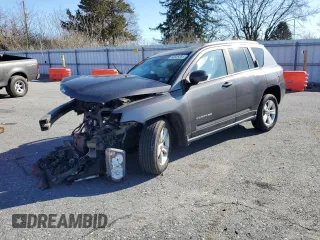 2015 Jeep Compass Latitude with VIN 1C4NJDEB4FD358112, listed as a Copart auction lot 50939385 with 0 mi miles and Salvage Title. Bid and sale history available at carsss.com. Image 1.