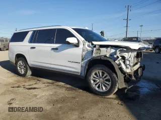 2021 GMC Yukon XL SLT with VIN 1GKS1GKD4MR252032, listed as a Copart auction lot 41763845 with 81,720 mi miles and Salvage Title. Bid and sale history available at carsss.com. Image 4.