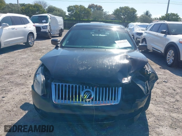 2009 Mercury Milan Premier with VIN 3MEHM08Z09R631997, listed as a IAAI auction lot 42042421 with 211,933 mi miles. Bid and sale history available at carsss.com. Image 12.