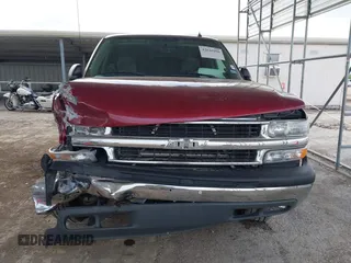 2005 Chevrolet Tahoe LS with VIN 1GNEC13V35R103563, listed as a IAAI auction lot 42645990 with 319,891 mi miles and . Bid and sale history available at DreamBid. Image 12.