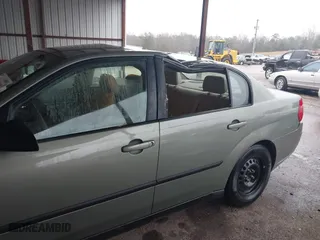 2004 Chevrolet Malibu with VIN 1G1ZS52FX4F133960, listed as a IAAI auction lot 41294240 with 98,182 mi miles. Bid and sale history available at carsss.com. Image 6.