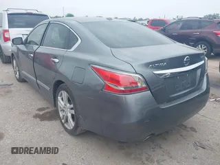 2014 Nissan Altima SL z VIN 1N4BL3AP0EC271083, wystawiony jako IAAI lot #41920872 z przebiegiem 97 915 mil mil oraz . Historia ofert i sprzedaży dostępna na DreamBid. Obrazek 3.