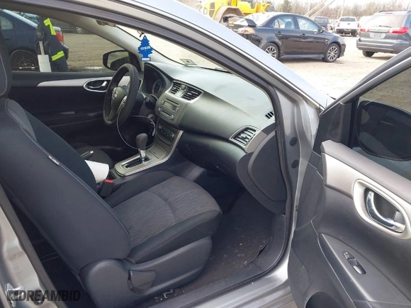 2014 Nissan Sentra SV with VIN 3N1AB7AP0EY340168, listed as a IAAI auction lot 41915292 with 141,702 mi miles. Bid and sale history available at carsss.com. Image 5.