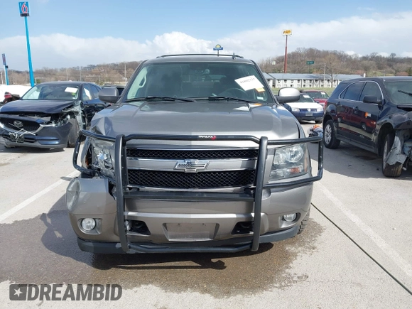 2007 Chevrolet Suburban LT с VIN 1GNFK163X7J237585, выставлен на аукционе IAAI как лот 41802337 с пробегом 225 449 миль миль и . История ставок и продаж доступна на DreamBid. Изображение 12.