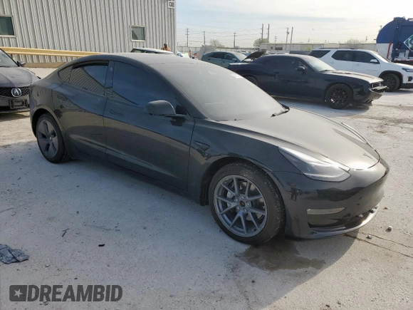 2022 Tesla Model 3 Long Range z VIN 5YJ3E1EBXNF229342, wystawiony jako Copart lot #50171085 z przebiegiem 66 009 mil mil oraz Szkoda całkowita • Salvage title. Historia ofert i sprzedaży dostępna na DreamBid. Obrazek 4.
