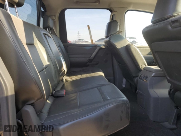 2005 Nissan Titan LE with VIN 1N6AA07B95N504143, listed as a Copart auction lot 48937555 with 178,603 mi miles and Clean Title. Bid and sale history available at carsss.com. Image 10.