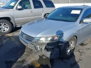 2013 Honda Accord LX z VIN 1HGCR2F32DA215252, wystawiony jako IAAI lot #41535742 z przebiegiem Nie podano mil oraz . Historia ofert i sprzedaży dostępna na DreamBid. Obrazek 5.