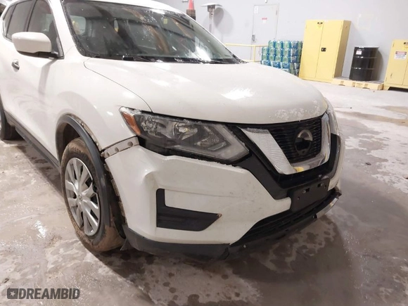2018 Nissan Rogue SV with VIN 5N1AT2MT7JC717664, listed as a IAAI auction lot 41624800 with 217,363 mi miles. Bid and sale history available at carsss.com. Image 6.
