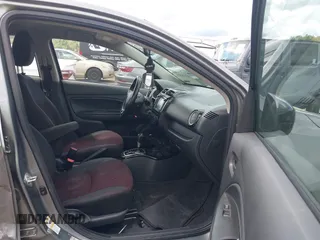 2020 Mitsubishi Mirage SE z VIN ML32F4FJ6LHF03090, wystawiony jako IAAI lot #42120301 z przebiegiem 105 716 mil mil oraz . Historia ofert i sprzedaży dostępna na DreamBid. Obrazek 5.