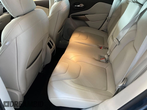 2020 Jeep Cherokee Limited с VIN 1C4PJLDB4LD538349, выставлен на аукционе IAAI как лот 42772992 с пробегом 58 738 миль миль и . История ставок и продаж доступна на DreamBid. Изображение 28.