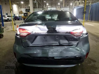 2021 Toyota Corolla LE with VIN 5YFEPMAE4MP187080, listed as a Copart auction lot 44524275 with 86,445 mi miles and Non Repairable. Bid and sale history available at DreamBid. Image 6.