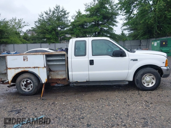 1999 Ford F-250 with VIN 1FDNX20L4XEA66826, listed as a IAAI auction lot 42345376 with 210,529 mi miles and . Bid and sale history available at DreamBid. Image 13.
