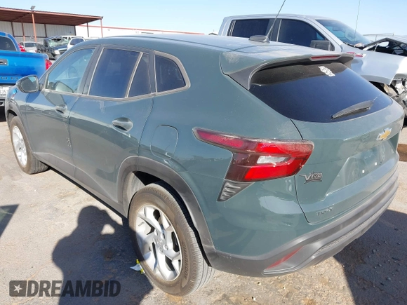 2025 Chevrolet Trax LS with VIN KL77LFEP8SC066146, listed as a IAAI auction lot 41735717 with 8,784 mi miles and . Bid and sale history available at DreamBid. Image 3.