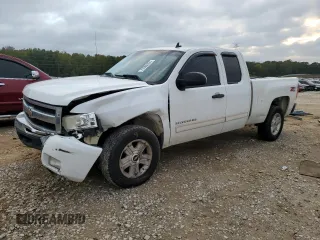 2011 Chevrolet Silverado 1500 LT with VIN 1GCRKSE34BZ296574, listed as a Copart auction lot 79560394 with 261,175 mi miles and Clean Title. Bid and sale history available at carsss.com. Image 1.