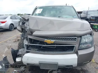 2012 Chevrolet Suburban LT with VIN 1GNSKJE78CR131456, listed as a IAAI auction lot 42152241 with 215,790 mi miles and . Bid and sale history available at DreamBid. Image 12.