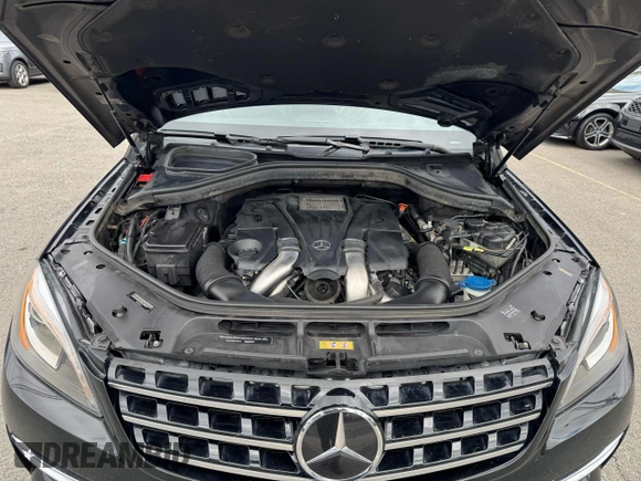 2014 Mercedes-Benz M 550 with VIN 4JGDA7DB5EA423124, listed as a Copart auction lot 53713385 with 215,650 mi miles and Clean Title. Bid and sale history available at carsss.com. Image 8.