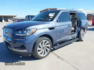 2023 Lincoln Navigator Reserve z VIN 5LMJJ2LG2PEL00893, wystawiony jako IAAI lot #42011618 z przebiegiem 13 008 mil mil oraz . Historia ofert i sprzedaży dostępna na DreamBid. Obrazek 2.