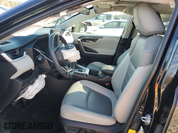 2022 Toyota RAV4 XLE Premium с VIN 2T3A1RFVXNC310217, выставлен на аукционе Copart как лот 89216525 с пробегом 31 626 миль миль и Списание • Salvage title. История ставок и продаж доступна на DreamBid. Изображение 7.
