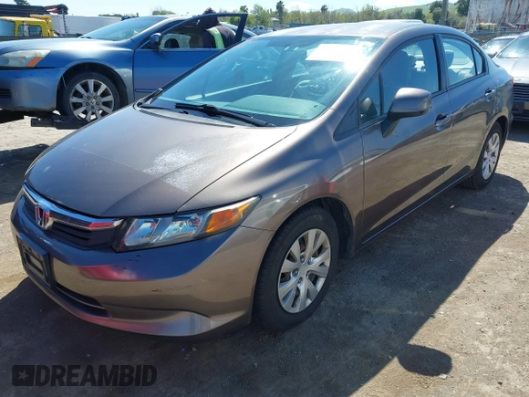 2012 Honda Civic LX z VIN 2HGFB2F58CH587746, wystawiony jako IAAI lot #41892347 z przebiegiem 138 232 mil mil oraz . Historia ofert i sprzedaży dostępna na DreamBid. Obrazek 2.
