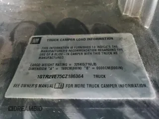 2012 GMC Sierra 1500 SLE z VIN 1GTR2VE75CZ186364, wystawiony jako Copart lot #48400335 z przebiegiem Nie podano mil oraz Nie do naprawy • Non repairable. Historia ofert i sprzedaży dostępna na DreamBid. Obrazek 13.