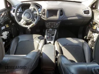 2018 Jeep Compass Altitude z VIN 3C4NJDBB9JT361305, wystawiony jako Copart lot #50126355 z przebiegiem 49 810 mil mil oraz Szkoda całkowita • Salvage title. Historia ofert i sprzedaży dostępna na DreamBid. Obrazek 8.