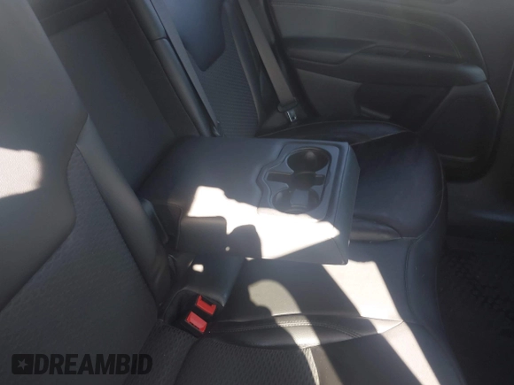2022 Jeep Compass Latitude z VIN 3C4NJDBB4NT197015, wystawiony jako IAAI lot #42074901 z przebiegiem 61 498 mil mil oraz . Historia ofert i sprzedaży dostępna na DreamBid. Obrazek 8.