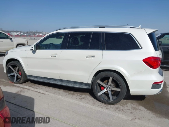 2014 Mercedes-Benz GL-Class GL 550 with VIN 4JGDF7DE6EA349028, listed as a IAAI auction lot 41729392 with 154,116 mi miles. Bid and sale history available at carsss.com. Image 14.