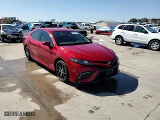 2022 Toyota Camry SE with VIN 4T1G11AK5NU067058, listed as a Copart auction lot 46034115 with 47,070 mi miles and Clean Title. Bid and sale history available at carsss.com. Image 13.