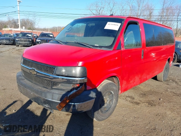2012 Chevrolet Express Passenger 1LT z VIN 1GAZG1FG8C1109469, wystawiony jako IAAI lot #41319826 z przebiegiem 246 801 mil mil oraz . Historia ofert i sprzedaży dostępna na DreamBid. Obrazek 2.
