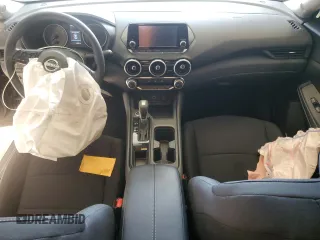 2025 Nissan Sentra S with VIN 3N1AB8BV3SY286704, listed as a Copart auction lot 52766135 with 4,168 mi miles and Salvage Title. Bid and sale history available at DreamBid. Image 8.