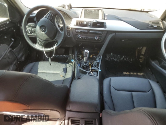 2013 BMW 3 Series 328i xDrive with VIN WBA3B3G59DNP38637, listed as a Copart auction lot 49340615 with 0 mi miles and Clean Title. Bid and sale history available at carsss.com. Image 8.
