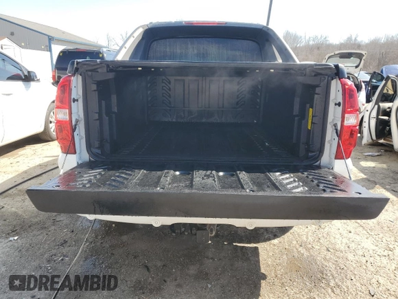 2011 Chevrolet Avalanche LT with VIN 3GNTKFE3XBG368334, listed as a Copart auction lot 46836805 with 127,269 mi miles and Salvage title. Bid and sale history available at DreamBid. Image 6.