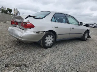 1999 Honda Accord LX z VIN JHMCG5546XC007348, wystawiony jako Copart lot #48069835 z przebiegiem 272 995 mil mil oraz Szkoda całkowita • Salvage title. Historia ofert i sprzedaży dostępna na DreamBid. Obrazek 3.