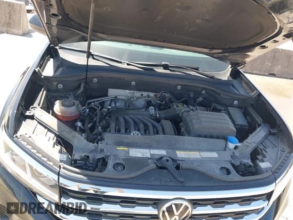 2022 Volkswagen Atlas SE with VIN 1V2HR2CA1NC549980, listed as a IAAI auction lot 42003986 with 53,768 mi miles and . Bid and sale history available at DreamBid. Image 10.