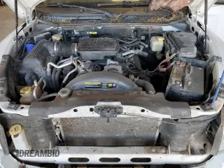 2005 Dodge Dakota SLT with VIN 1D7HE42N35S290529, listed as a Copart auction lot 85281324 with 240,754 mi miles and Clean title. Bid and sale history available at DreamBid. Image 11.