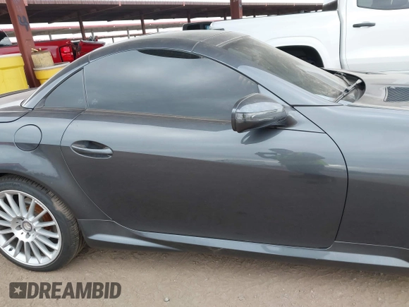 2011 Mercedes-Benz SLK 300 z VIN WDBWK5EA7BF236839, wystawiony jako IAAI lot #41739236 z przebiegiem 93 326 mil mil oraz . Historia ofert i sprzedaży dostępna na DreamBid. Obrazek 13.