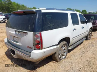 2011 GMC Yukon XL Denali with VIN 1GKS2MEF9BR198152, listed as a IAAI auction lot 41990816 with 235,010 mi miles. Bid and sale history available at carsss.com. Image 4.