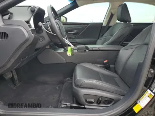 2020 Lexus ES 300h z VIN 58AD21B12LU009758, wystawiony jako Copart lot #56821425 z przebiegiem 41 865 mil mil oraz Szkoda całkowita • Salvage title. Historia ofert i sprzedaży dostępna na DreamBid. Obrazek 7.